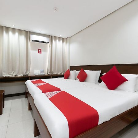 West Makati Hotel Makati City Ngoại thất bức ảnh