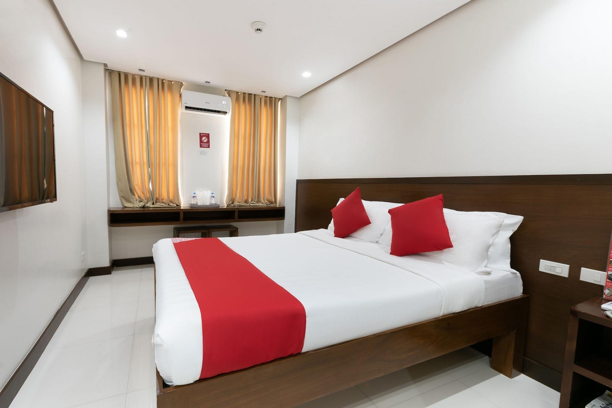 West Makati Hotel Makati City Ngoại thất bức ảnh