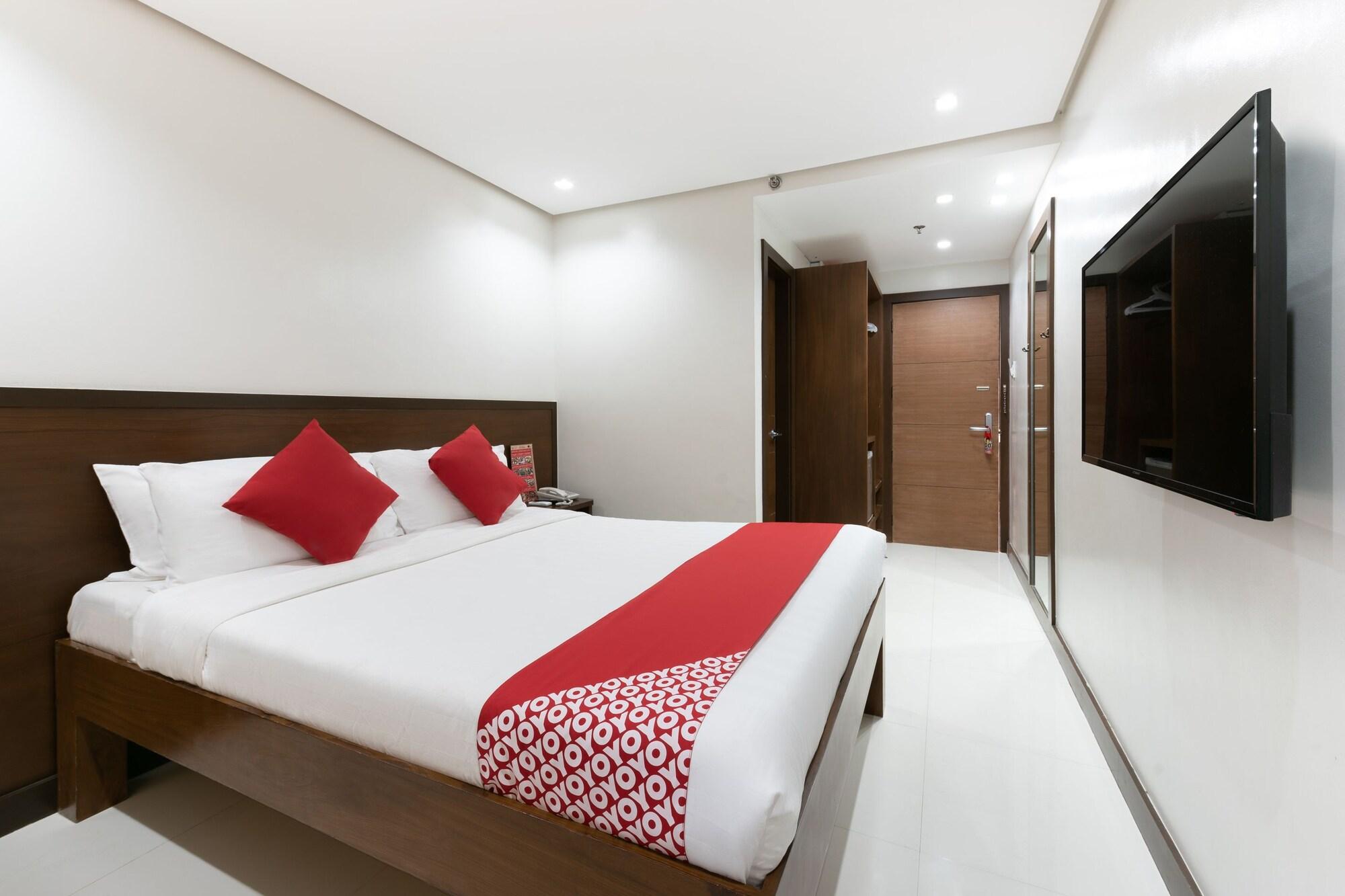 West Makati Hotel Makati City Ngoại thất bức ảnh
