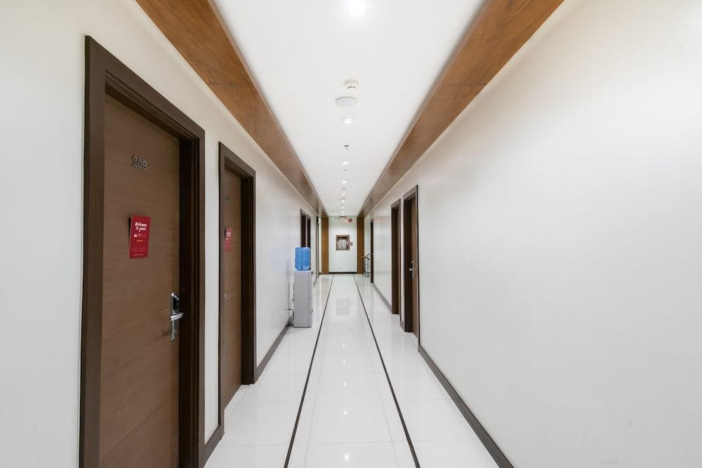 West Makati Hotel Makati City Ngoại thất bức ảnh