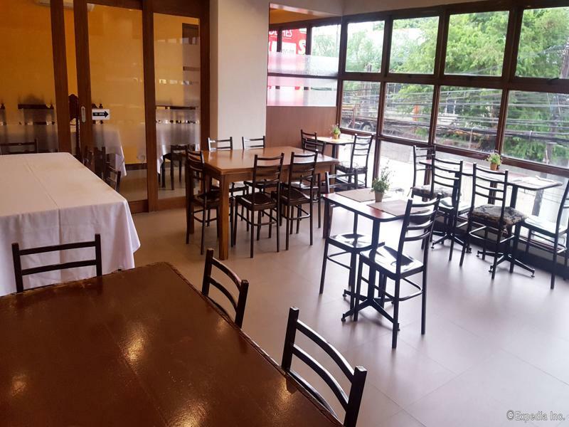 West Makati Hotel Makati City Ngoại thất bức ảnh