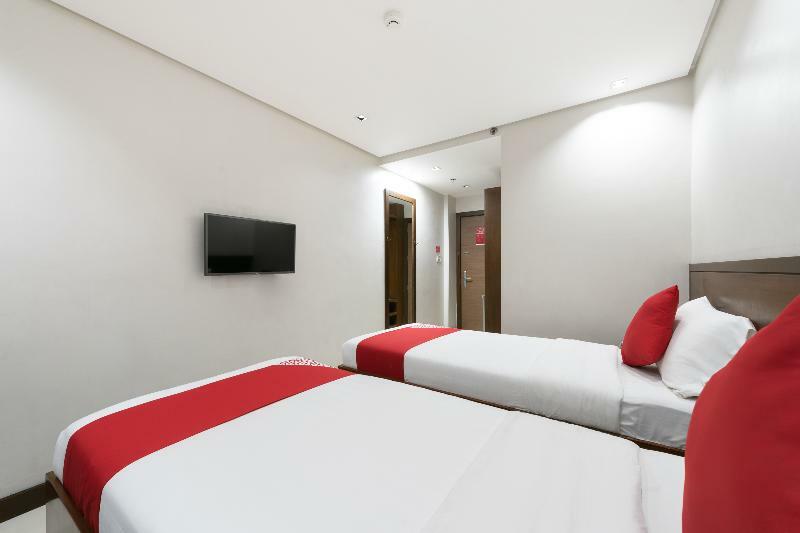 West Makati Hotel Makati City Ngoại thất bức ảnh